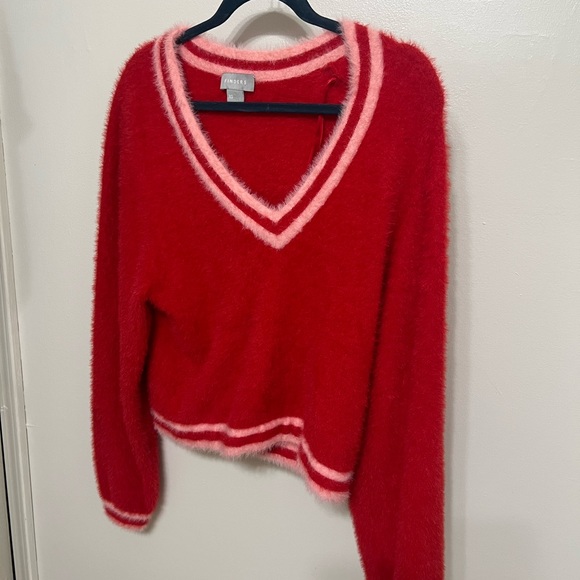 FINDERS SWEATER FROM HEMLINE - Picture 4 of 9